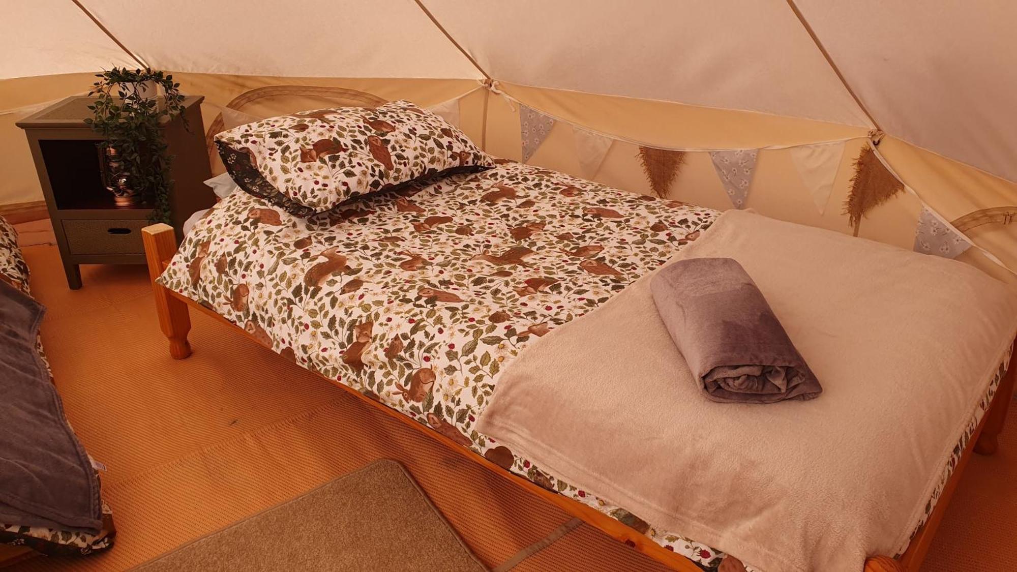 Calon Y Goedwig Glamping Otel Llandovery Dış mekan fotoğraf