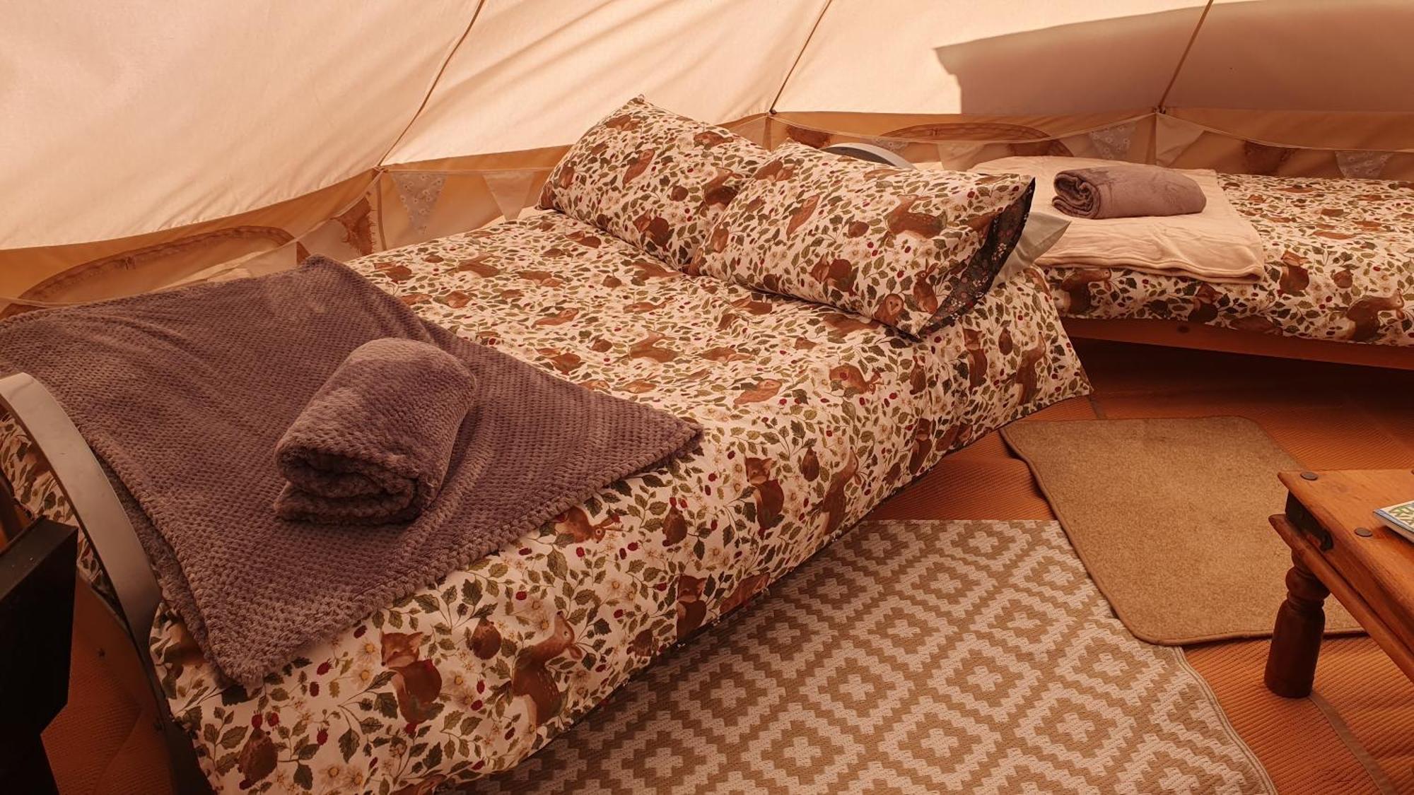 Calon Y Goedwig Glamping Otel Llandovery Dış mekan fotoğraf