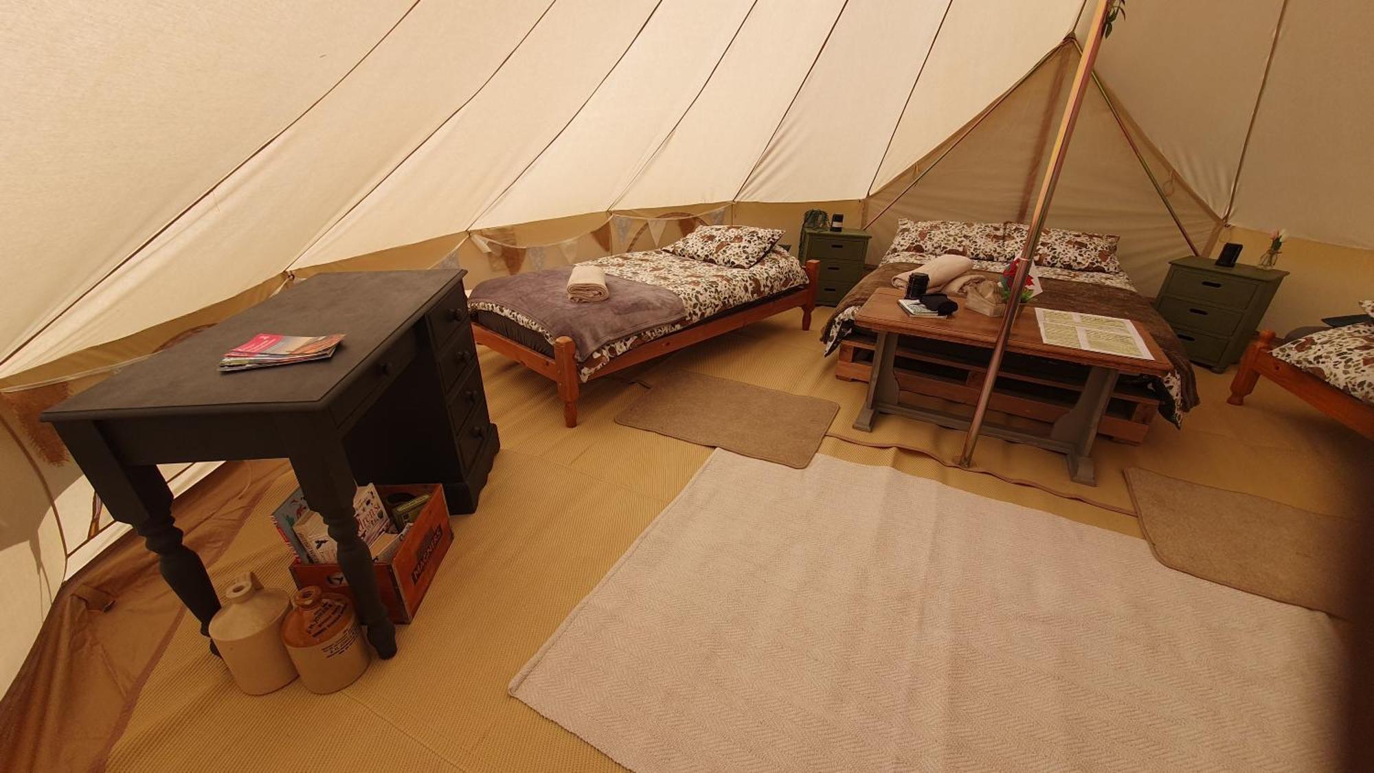 Calon Y Goedwig Glamping Otel Llandovery Dış mekan fotoğraf
